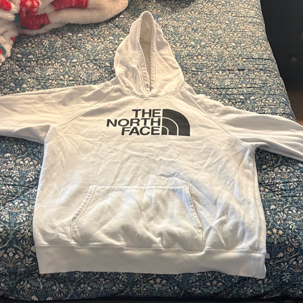 The North Face Womans White Hoodie Size XXXL (lightly used no flaws!)